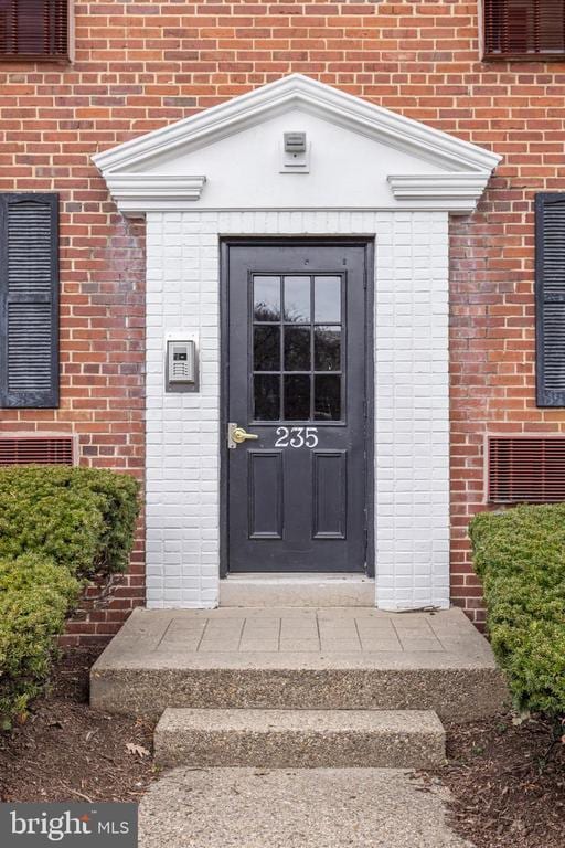 property at 235 N George Mason Dr
