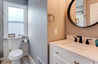 2743 McNair Dr in Minneapolis, MN - Building Photo - Building Photo