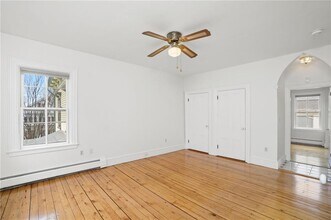 686 Hope St in Bristol, RI - Building Photo - Building Photo