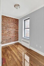 1590 Lexington Ave in New York, NY - Building Photo - Building Photo