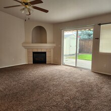 175 E Jeffrey Pine Ln in Coeur d'Alene, ID - Building Photo - Building Photo