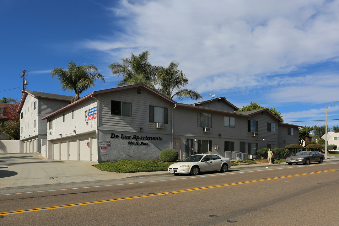 De Luz Senior Apartments in Fallbrook, CA - Building Photo