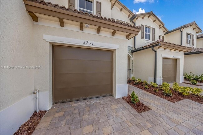 2751 SE 25th Ave, Unit Orange Ave in Homestead, FL - Foto de edificio - Building Photo