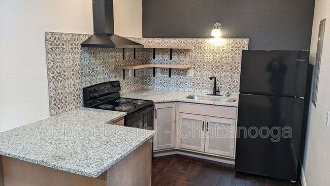 property at 3925 Redding Rd
