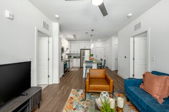 Flats at College Park in College Park, MD - Foto de edificio - Interior Photo