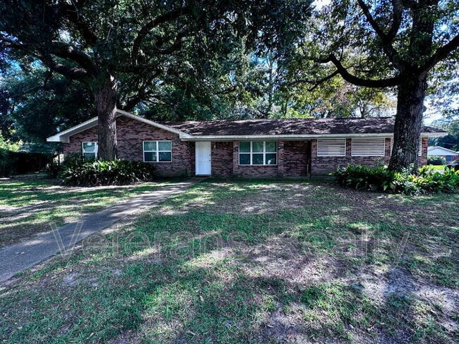 property at 784 Holly Hills Dr