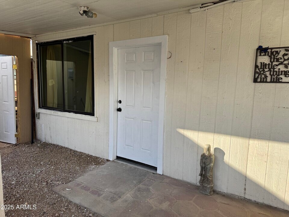 328 N 11th Pl in Phoenix, AZ - Building Photo