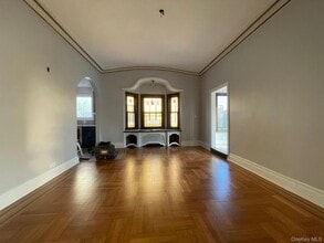45 W Penn St in Long Beach, NY - Building Photo - Building Photo