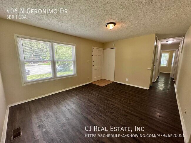 406 N Geronimo Dr in Independence, MO - Building Photo - Building Photo