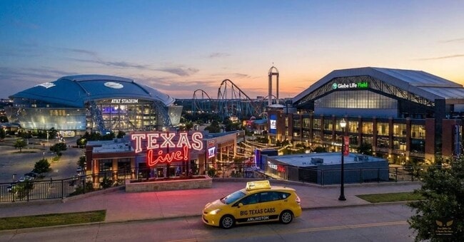 1249 Enclave Cir, Unit 1719