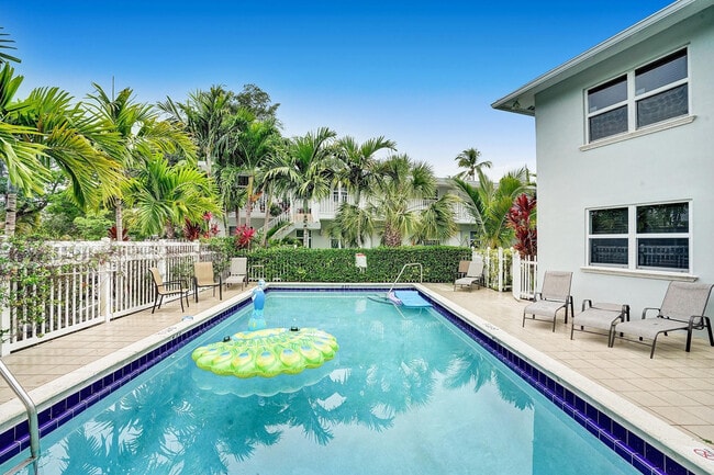417 NE 17th Ave in Fort Lauderdale, FL - Building Photo - Building Photo