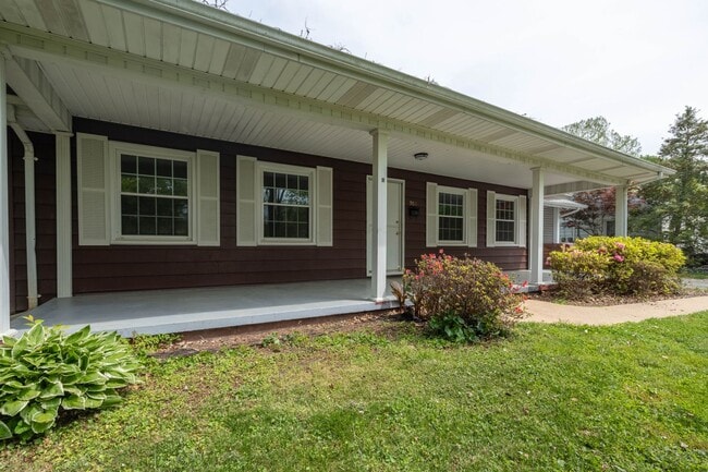 903 Althea St in Johnson City, TN - Building Photo - Building Photo