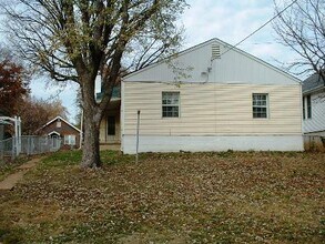 6542 Odell St in St. Louis, MO - Building Photo - Building Photo