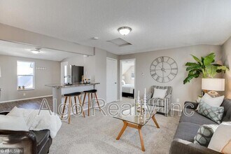 2834 15th Ave S in Minneapolis, MN - Building Photo - Building Photo