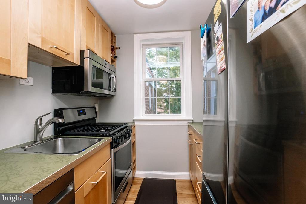 26 S Old Glebe Rd in Arlington, VA - Building Photo