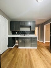 1308 Leonard Ave in High Point, NC - Building Photo - Building Photo
