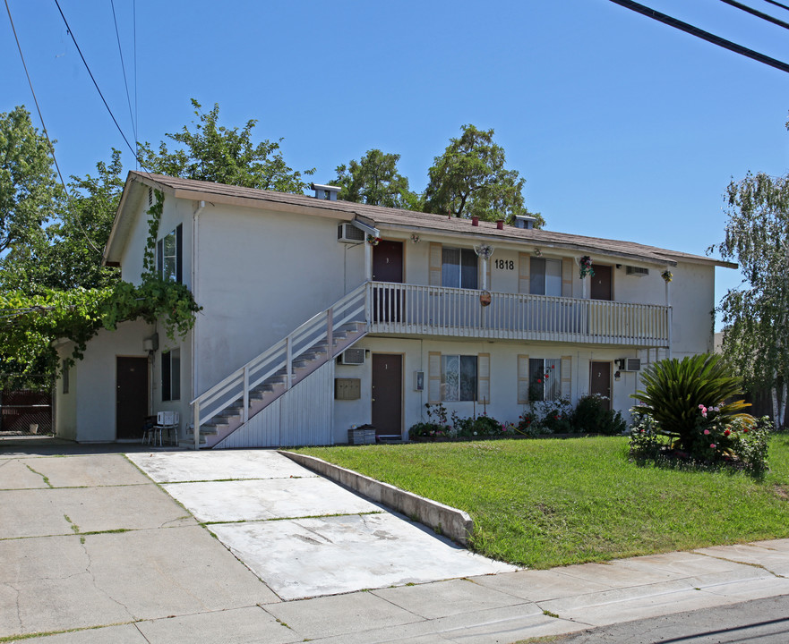 1818 Silica Ave in Sacramento, CA - Building Photo