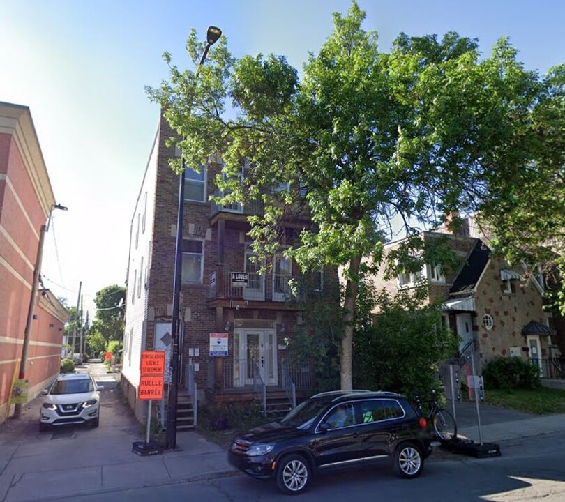 2525-2531 Rosemont Boul in Montréal, QC - Building Photo