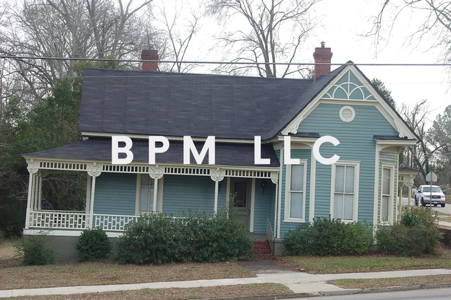 property at 609 Vernon St
