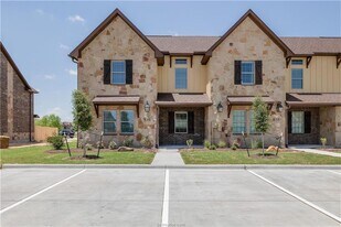 537 Baby Bear Dr in College Station, TX - Building Photo