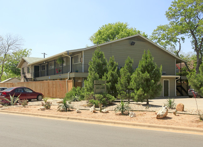 Mayfair Terrace Apartments in Austin, TX - Building Photo - Building Photo