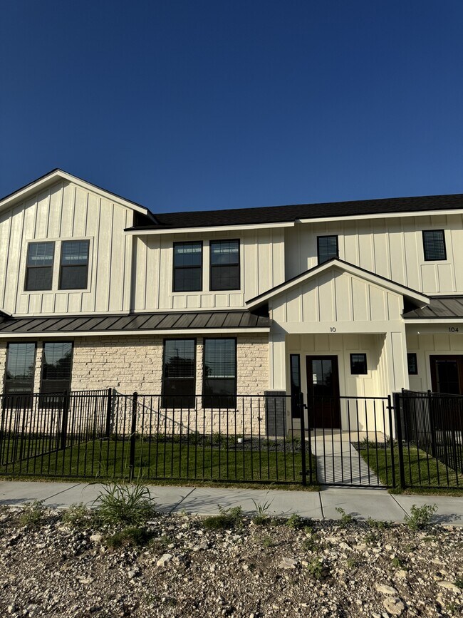 property at 5811 S 31st St