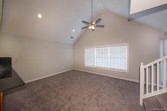 2200 Dolphin Ln in Holbrook, NY - Building Photo - Building Photo