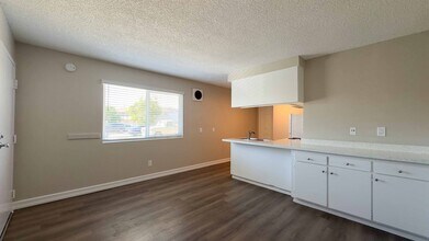 4325 Texas St in San Diego, CA - Foto de edificio - Interior Photo