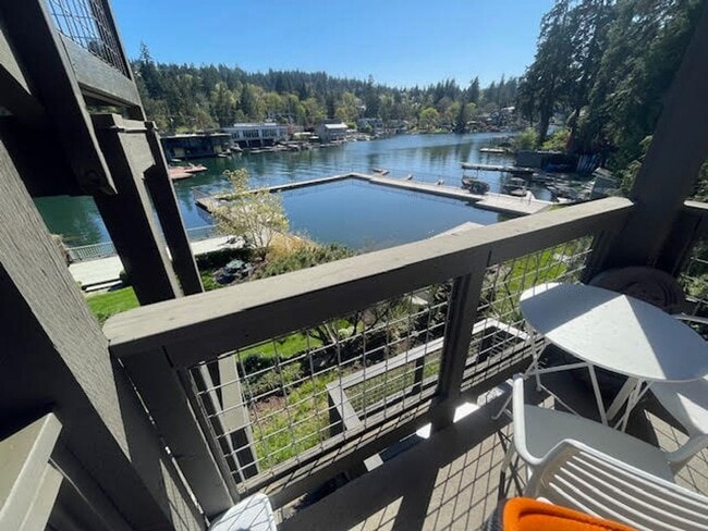 246 Ridgeway Rd in Lake Oswego, OR - Building Photo - Building Photo
