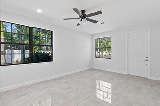 5750 SW 44th St-Unit -102 in Davie, FL - Building Photo - Building Photo