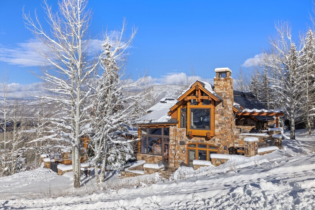 472 Thunderbowl Ln in Aspen, CO - Building Photo