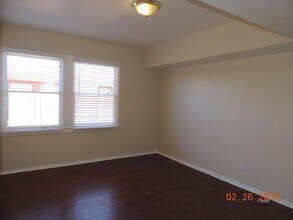 409 S Richmond Rd in Ridgecrest, CA - Building Photo - Building Photo