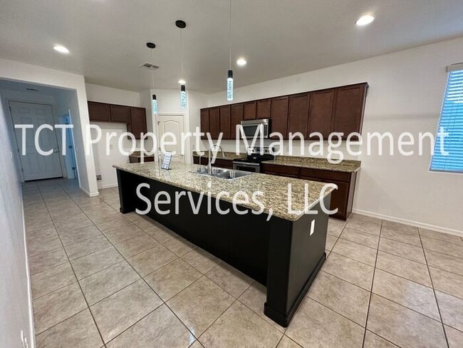 41650 W Elm Dr in Maricopa, AZ - Building Photo - Building Photo