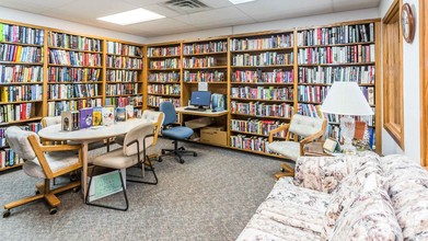 Leisure Village in Belmont, MI - Building Photo - Interior Photo