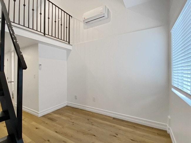 3009 Vancouver Ave in San Diego, CA - Building Photo - Building Photo