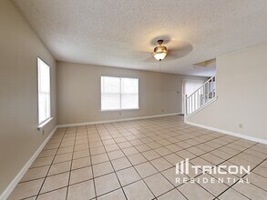8014 Chestnut Blue in Converse, TX - Building Photo - Building Photo