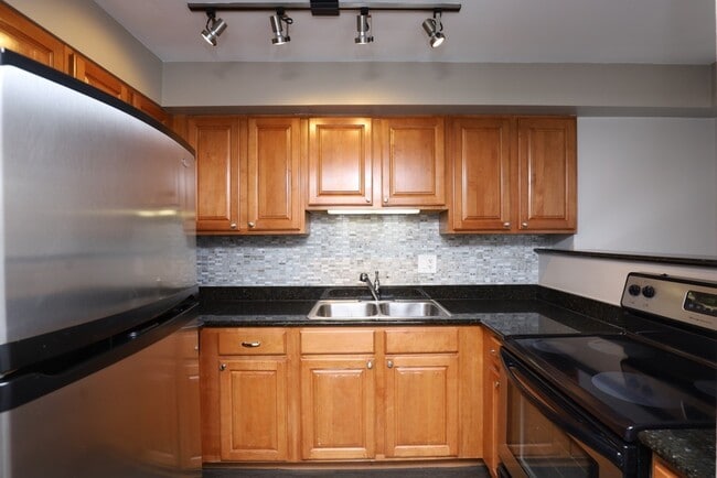 4334 N Hazel St in Chicago, IL - Building Photo - Building Photo