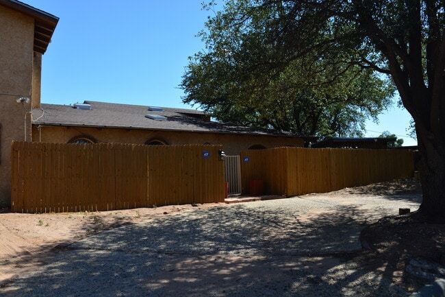 property at 2331 Siesta Ln