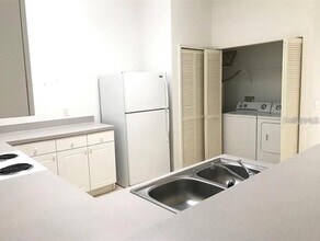 2792 Club Cortile Cir in Kissimmee, FL - Building Photo - Building Photo