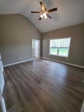 207 Charlotte Cir in Statham, GA - Foto de edificio - Building Photo
