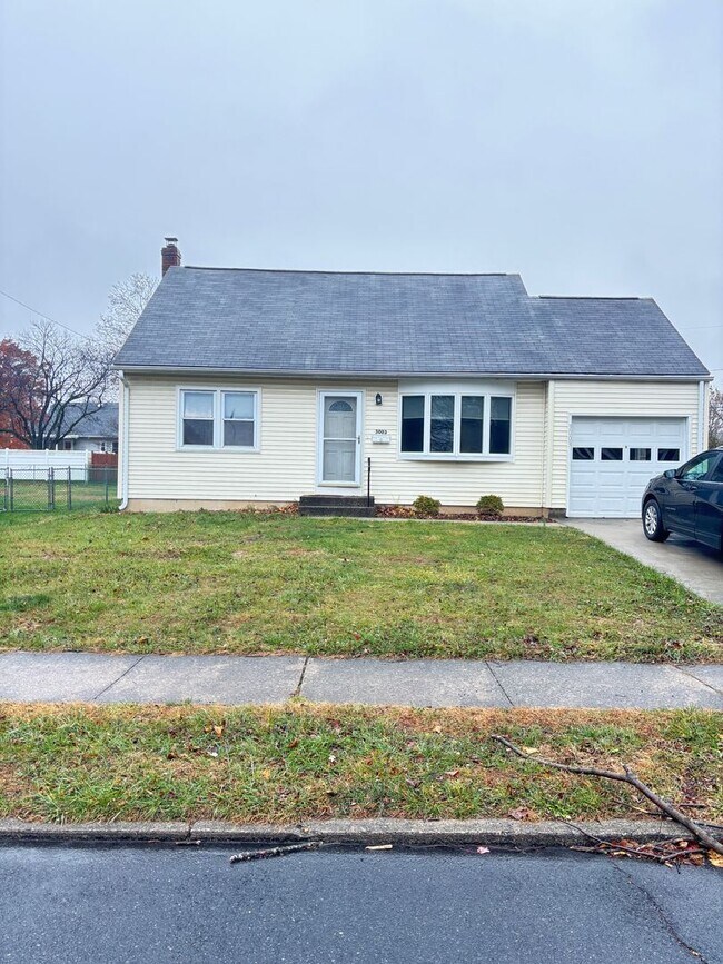 3003 Cornwall Rd in Bethlehem, PA - Building Photo - Building Photo