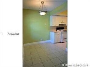 3421 NE 15th Ave-Unit -2 in Oakland Park, FL - Foto de edificio - Building Photo