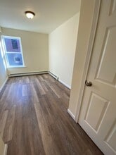 12 S Miller St in Newburgh, NY - Building Photo - Building Photo