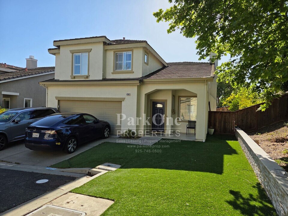 4782 Newhaven St in Dublin, CA - Building Photo