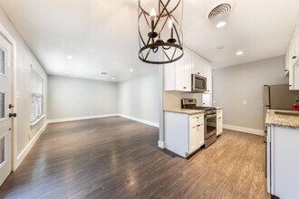 1423 Braes Ridge Dr in Austin, TX - Building Photo - Building Photo