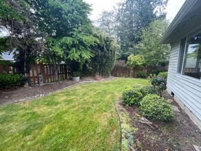 4103 Kingsway in Anacortes, WA - Building Photo - Building Photo