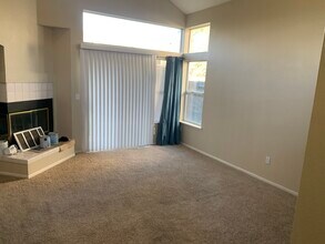 4113 Kern St in Antioch, CA - Foto de edificio - Building Photo