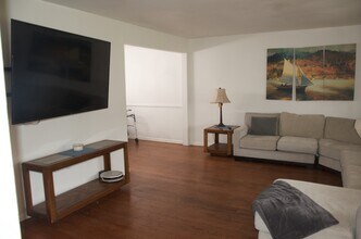 110 Nancy Dr in Egg Harbor Township, NJ - Building Photo - Building Photo