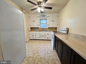 1364 Salem Ave in Hagerstown, MD - Building Photo - Building Photo