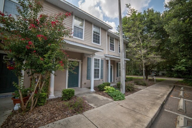 property at 943 NW 21 Ave